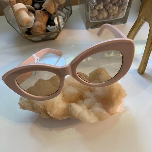 Free People Cateye/ Roundish Sunglasses - Picture 1 of 5